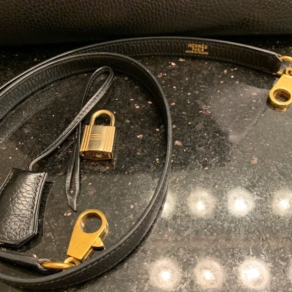 SOLD Hermès Kelly 32 🖤 - Picture 7 of 13